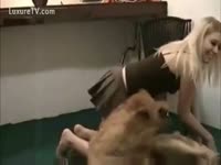 [ Animal Sex DVD ] Blonde Emo makes her Dog take up with the tongue her Pussy